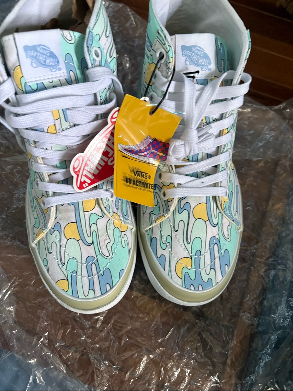 Vans Sk8-Hi tapered UV high tops 🖤 NWT